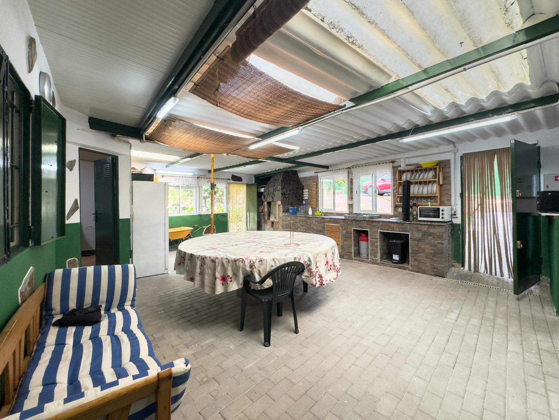 Finca rústica de 5.330 m2 con construcción de 94 m2 en La Fl - foto 3