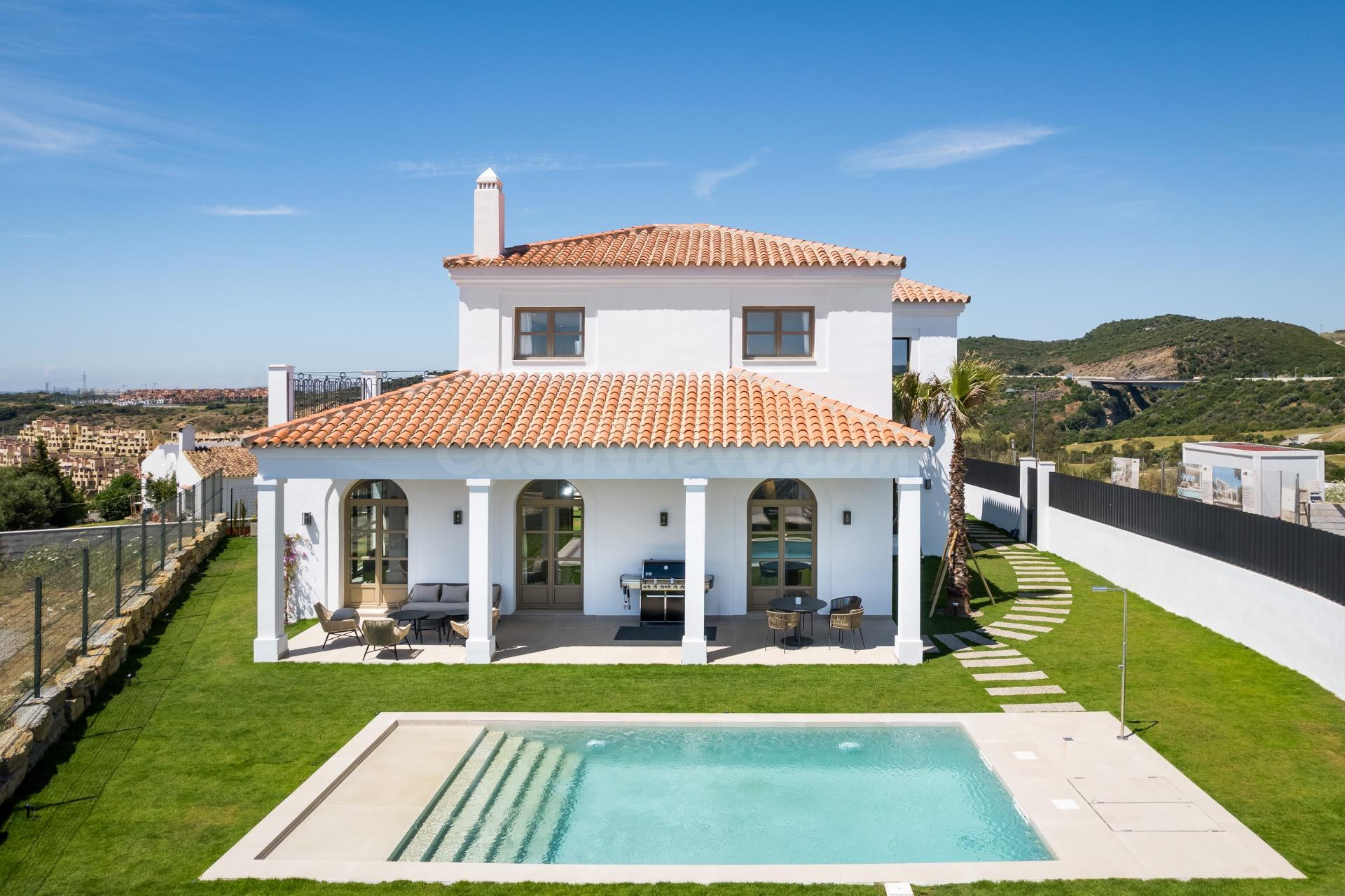 VILLA DE LUJO ESTEPONA, URB. VALLE ROMANO