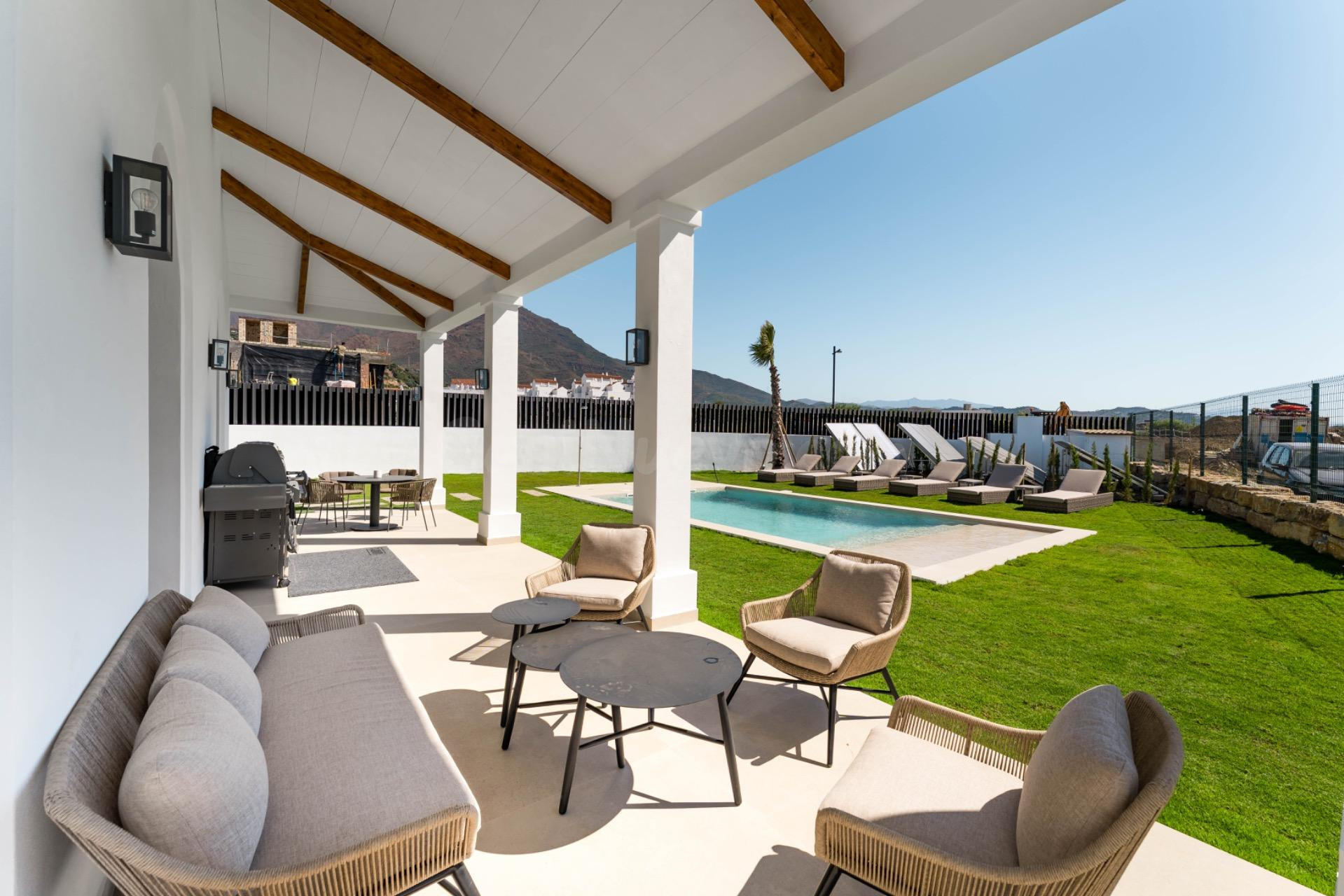 VILLA DE LUJO ESTEPONA, URB. VALLE ROMANO - foto 7
