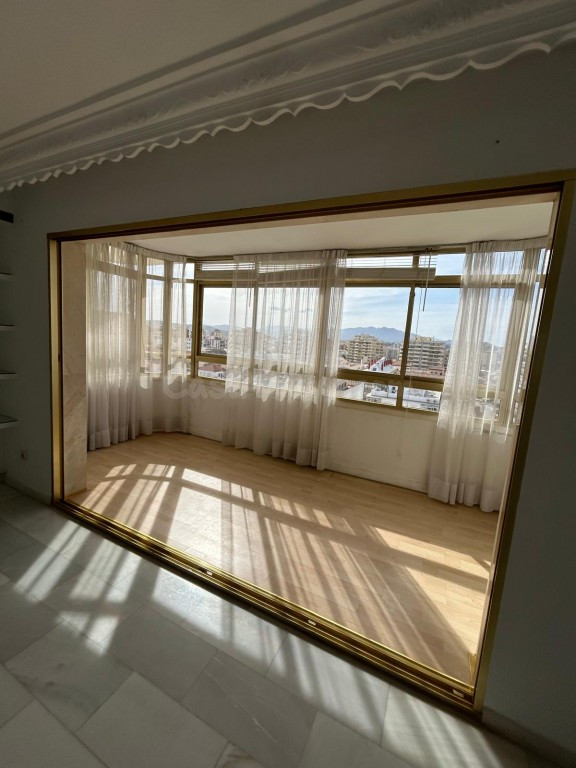 Piso en Venta en Fuengirola Málaga - foto 4