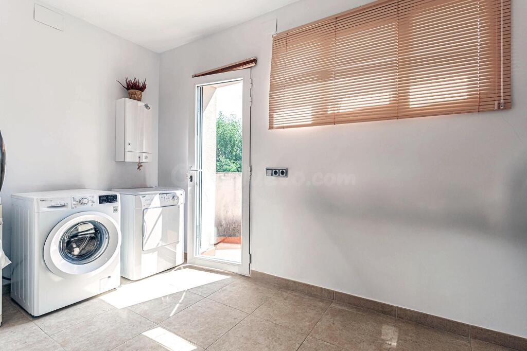VIVIENDA DE DISEÑO CON PISCINA PRIVADA EN LA URBANIZACIÓN JA - foto 20