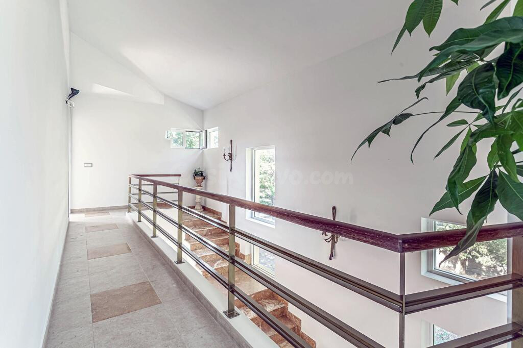 VIVIENDA DE DISEÑO CON PISCINA PRIVADA EN LA URBANIZACIÓN JA - foto 22