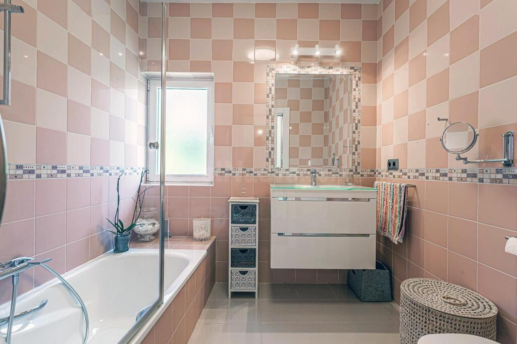 VIVIENDA DE DISEÑO CON PISCINA PRIVADA EN LA URBANIZACIÓN JA - foto 36