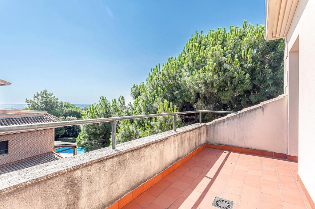VIVIENDA DE DISEÑO CON PISCINA PRIVADA EN LA URBANIZACIÓN JA - foto 42
