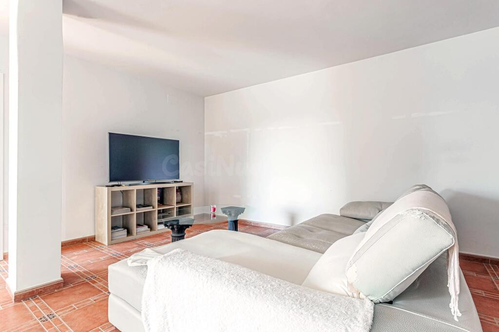 VIVIENDA DE DISEÑO CON PISCINA PRIVADA EN LA URBANIZACIÓN JA - foto 48
