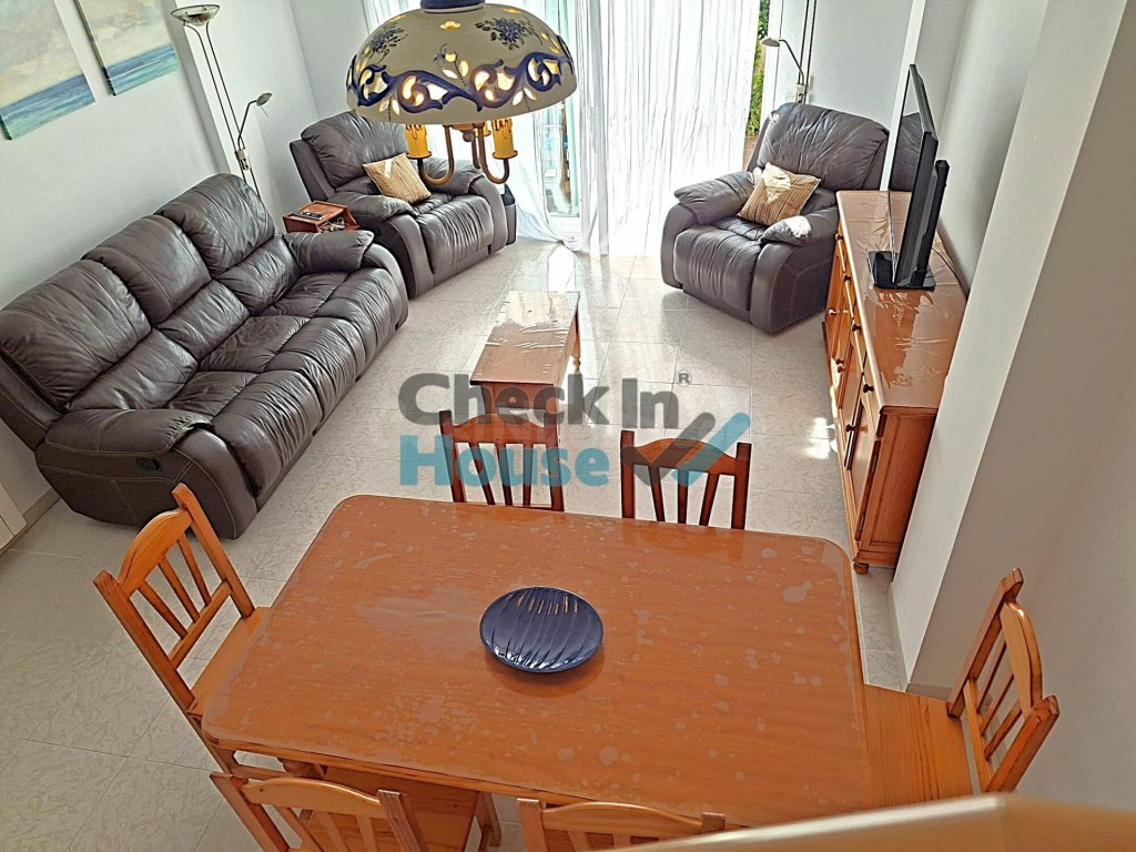 Adosada en Alquiler en Sant Feliu De Guixols Girona - foto 2