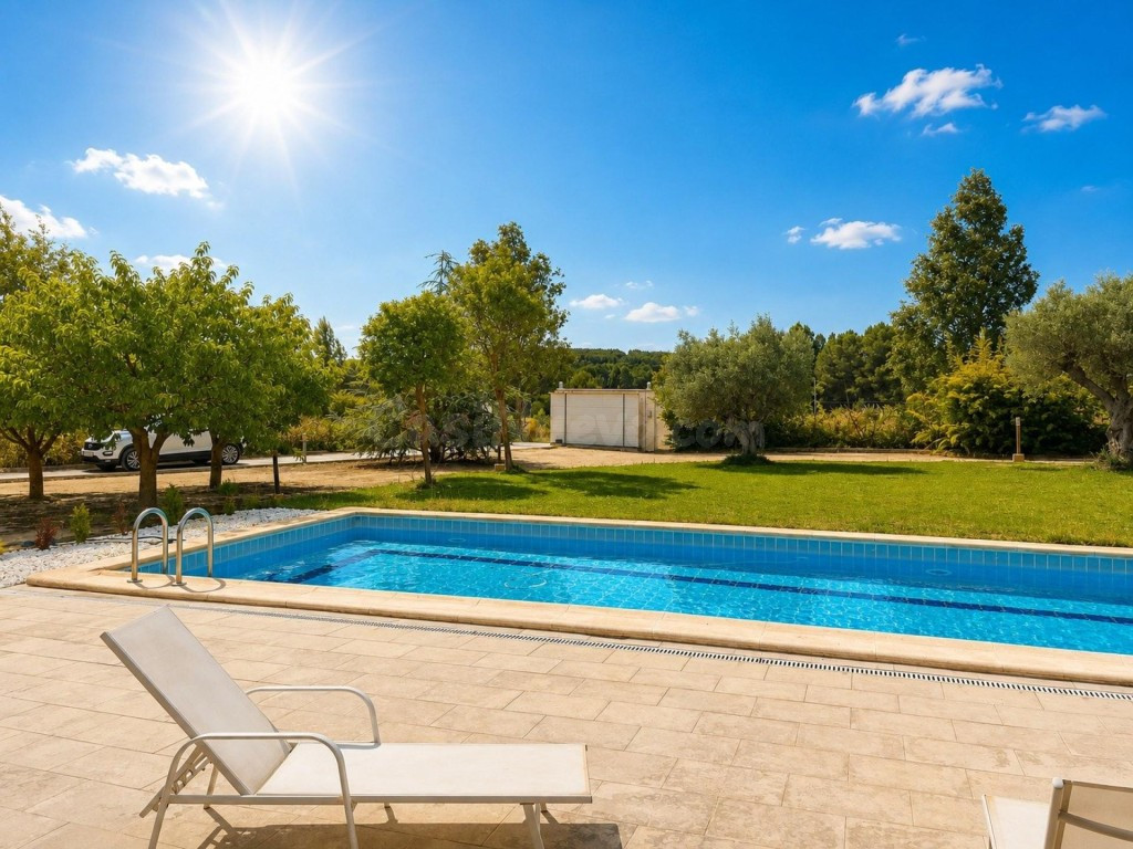 CHALET INDEPENDIENTE CON PISCINA Y PISTA DE PÁDEL A 1 KM DE  - foto 3