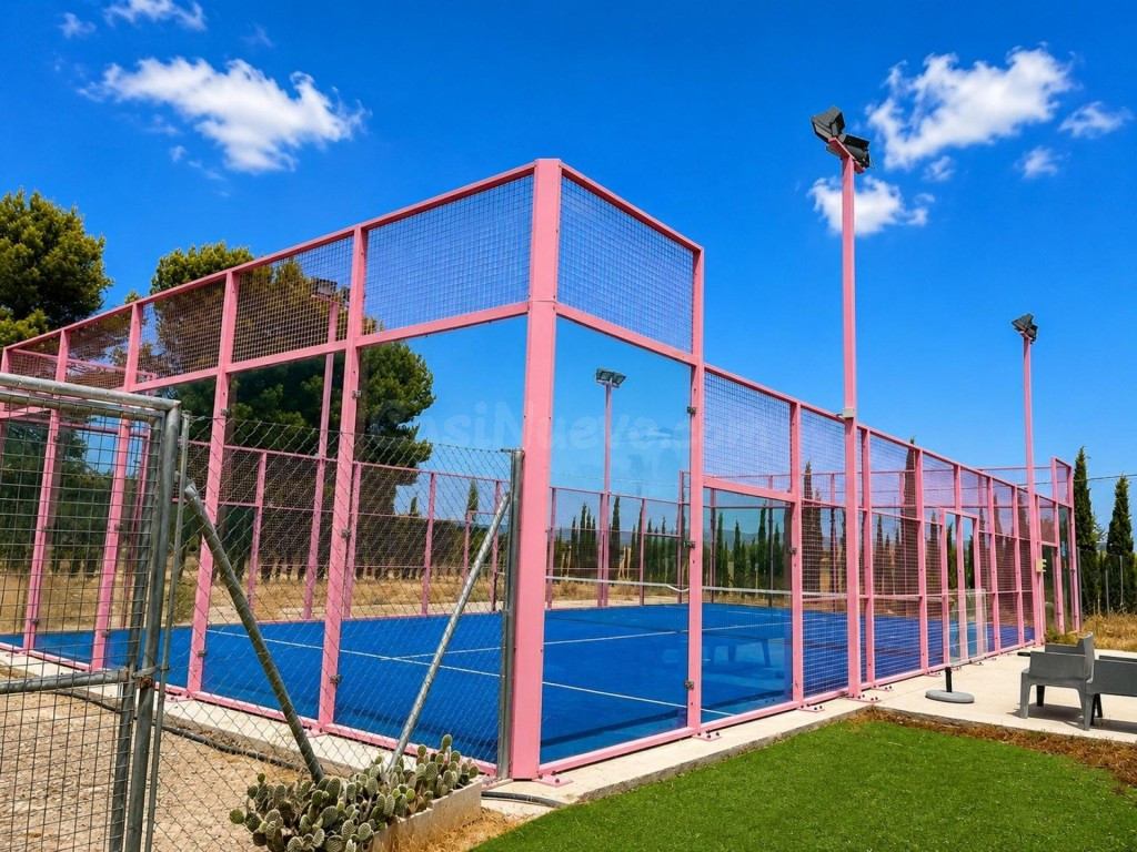 CHALET INDEPENDIENTE CON PISCINA Y PISTA DE PÁDEL A 1 KM DE  - foto 4