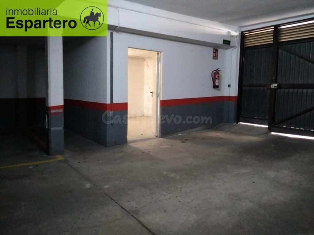 Amplio Garaje en la Zona de Cascajos, Logroño