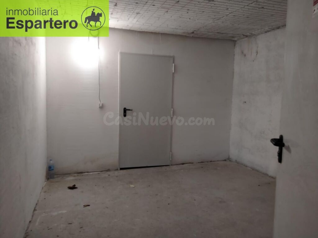 Amplio Garaje en la Zona de Cascajos, Logroño - foto 2