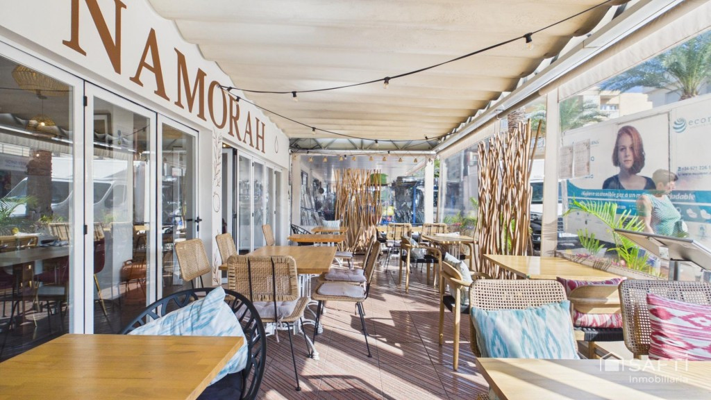 Traspaso de negocio en Palmanova - Terraza privada - foto 2