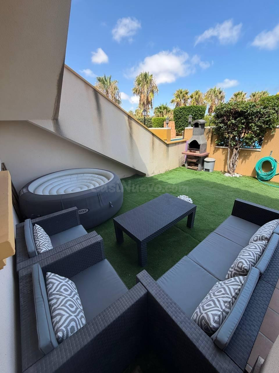 BUNGALOW CON JARDÍN PRIVADO Y PISCINA COMUNITARIA | LOMAS DE - foto 4