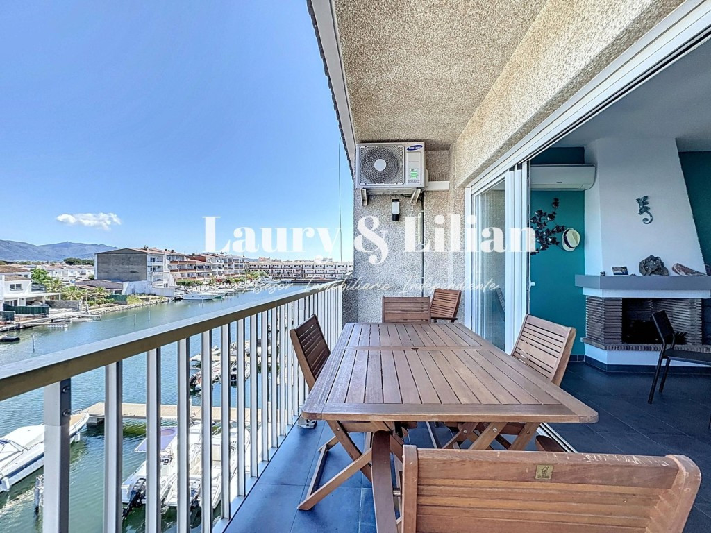 Apartamento de 2 dormitorios con vistas a las montañas y al  - foto 4