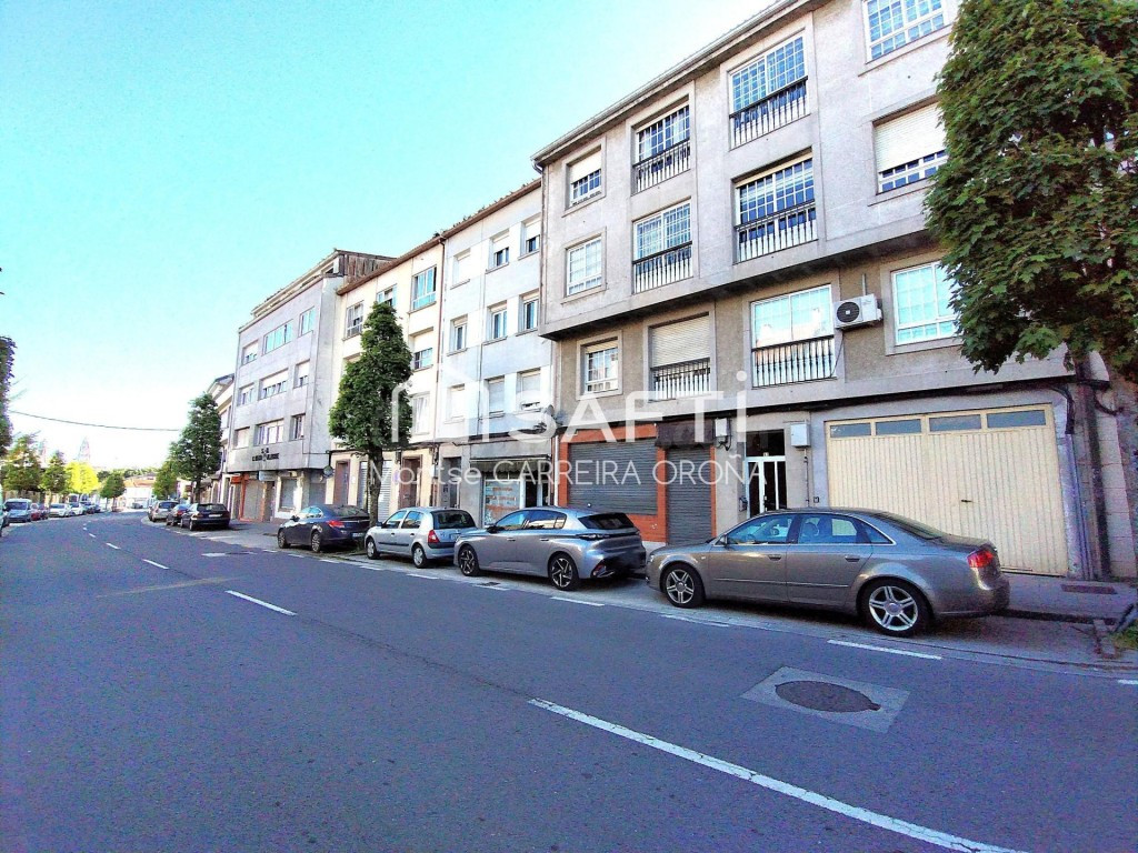 BAJO COMERCIAL EN ALQUILER , BIEN SITUADO Y FACIL ACCESO.