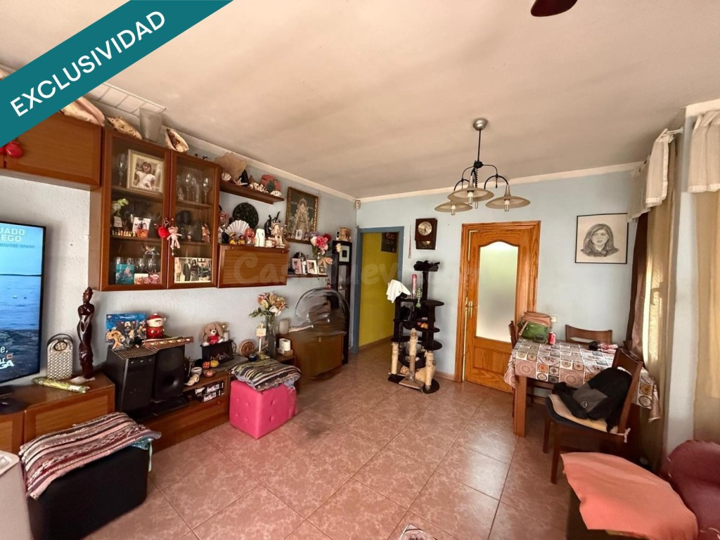 Tu nueva vida empieza con una  casa con espacio