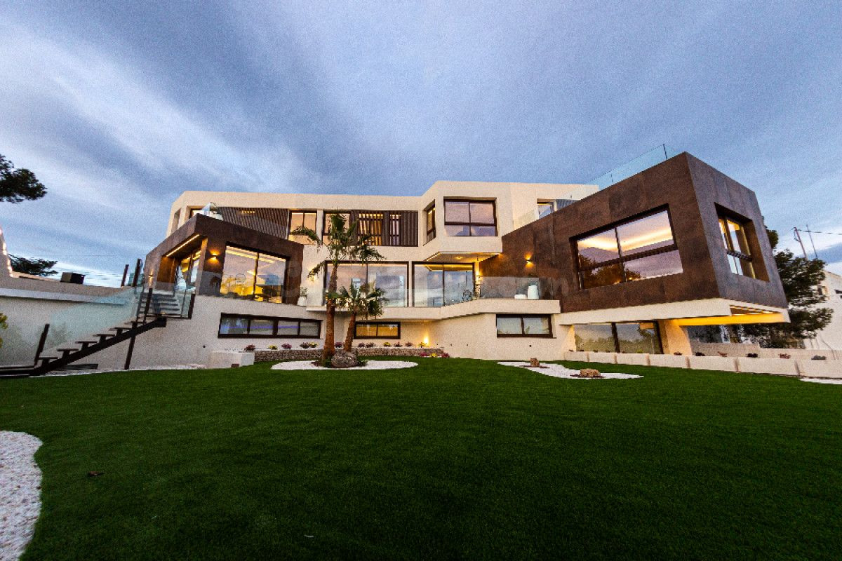 Villa 5 habitaciones 535m² en venta - Coblanca