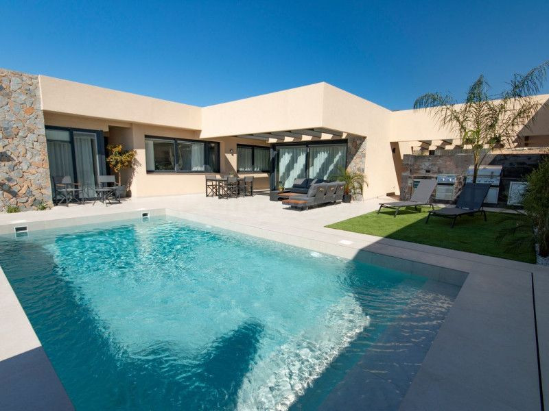 Villa 3 habitaciones 196m² en venta - Baños Y Mendigo