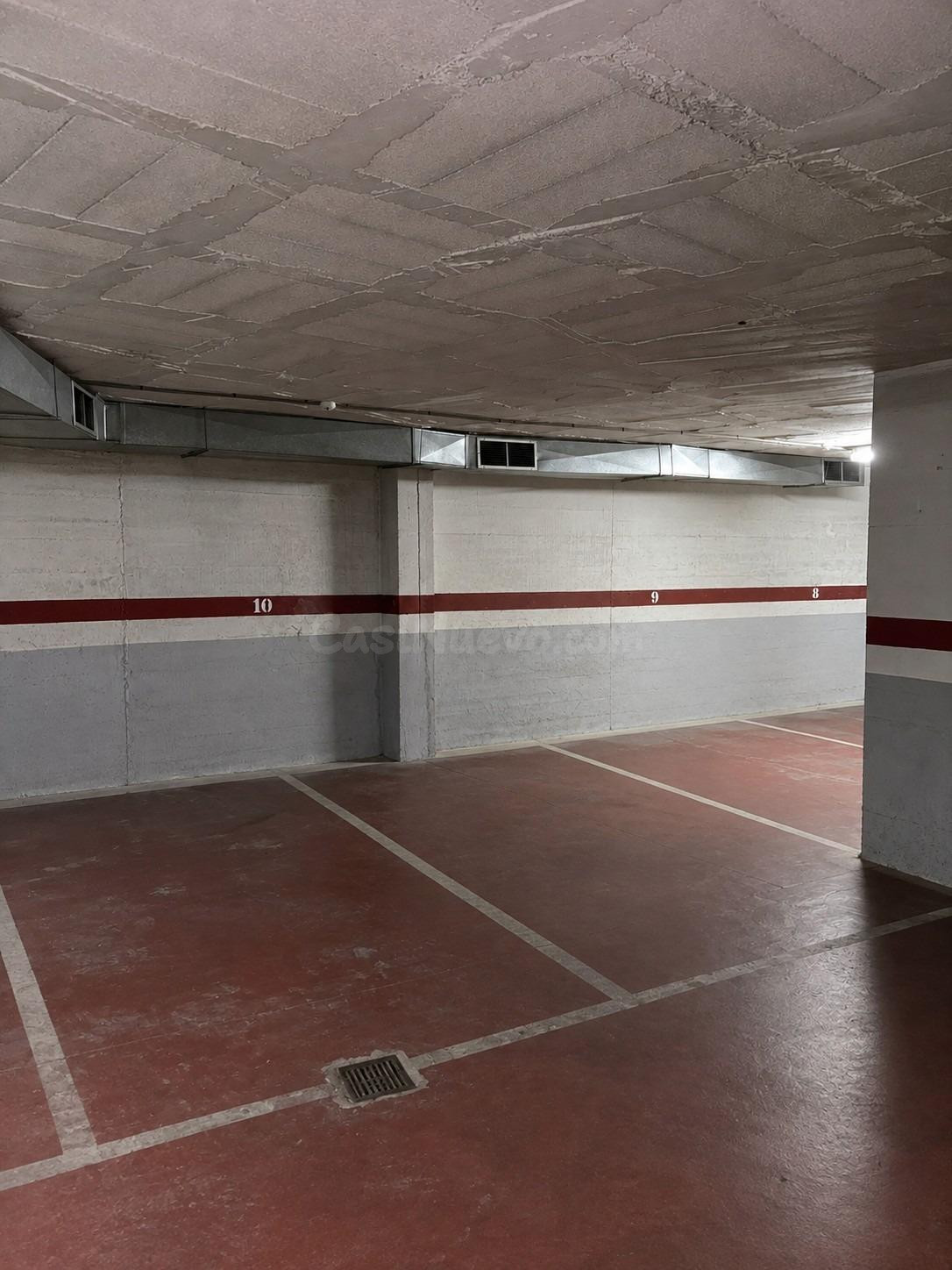 Plaza de garaje de 17,6 m2 en venta, en Fra Juníper Serra