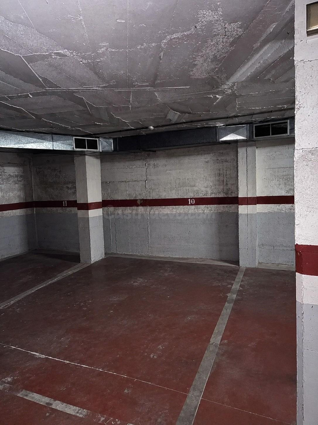 Plaza de garaje de 17,6 m2 en venta, en Fra Juníper Serra - foto 2