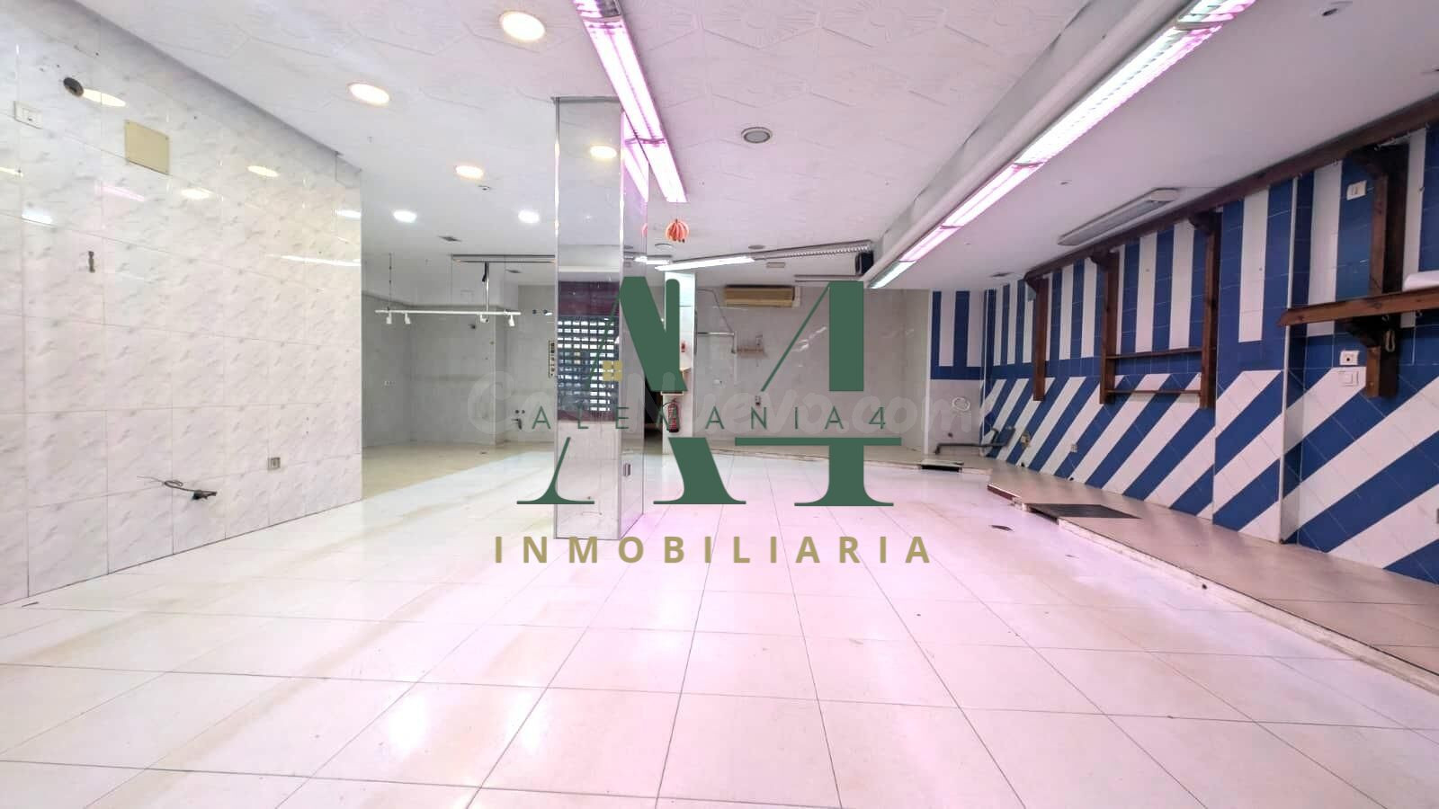 Amplio Local Comercial en el Corazón de Cáceres - Ideal para - foto 3