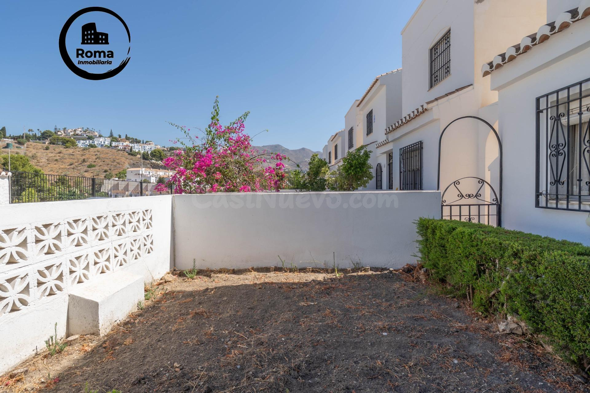 PRECIOSA CASA EN URBANIZACION PRIVADA VELILLA ALMUÑECAR PLAY - foto 3