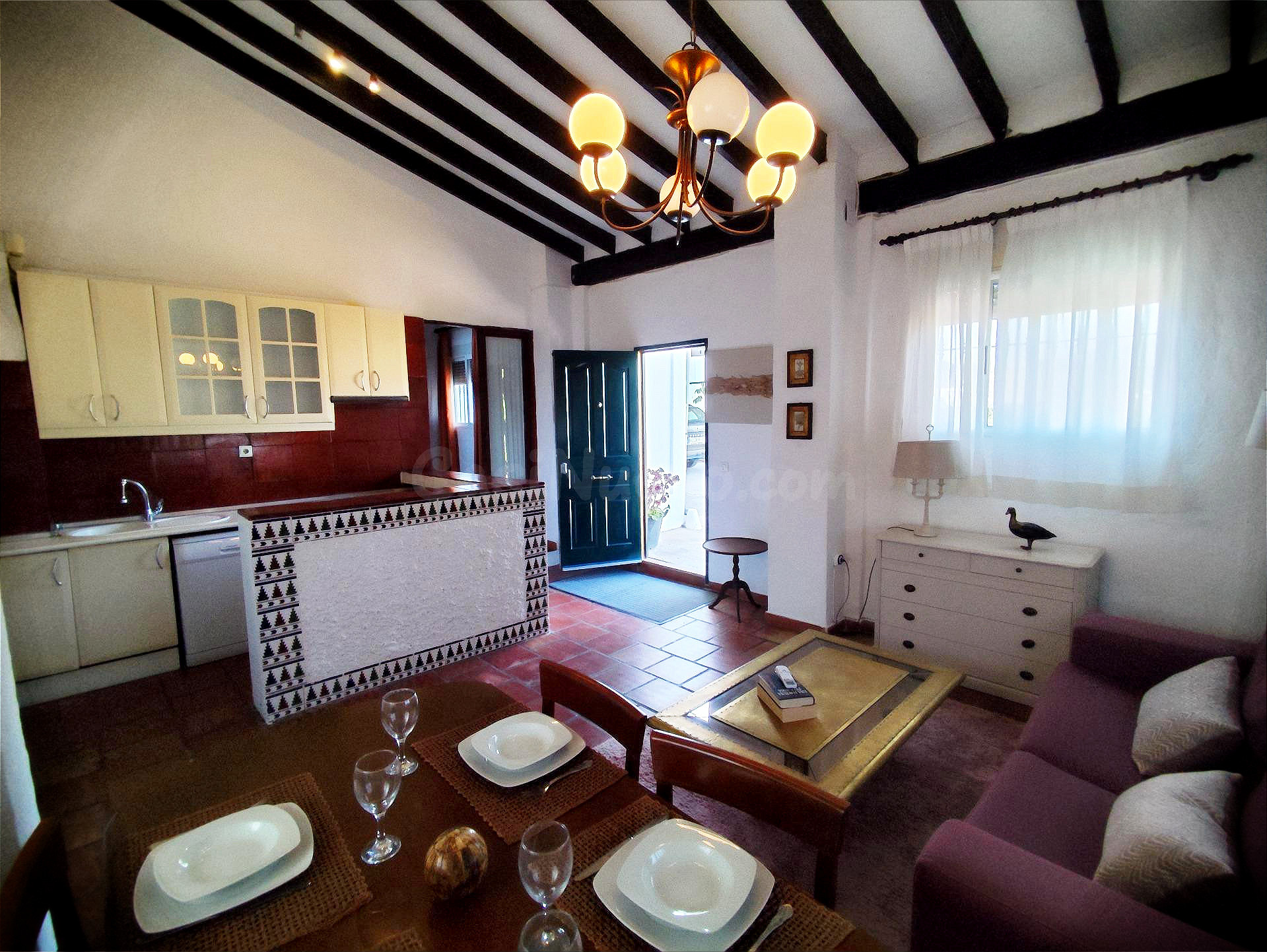 SE ALQUILA CASA EN RECINTO PRIVADO CON PISINA COMPARTIDA - foto 3