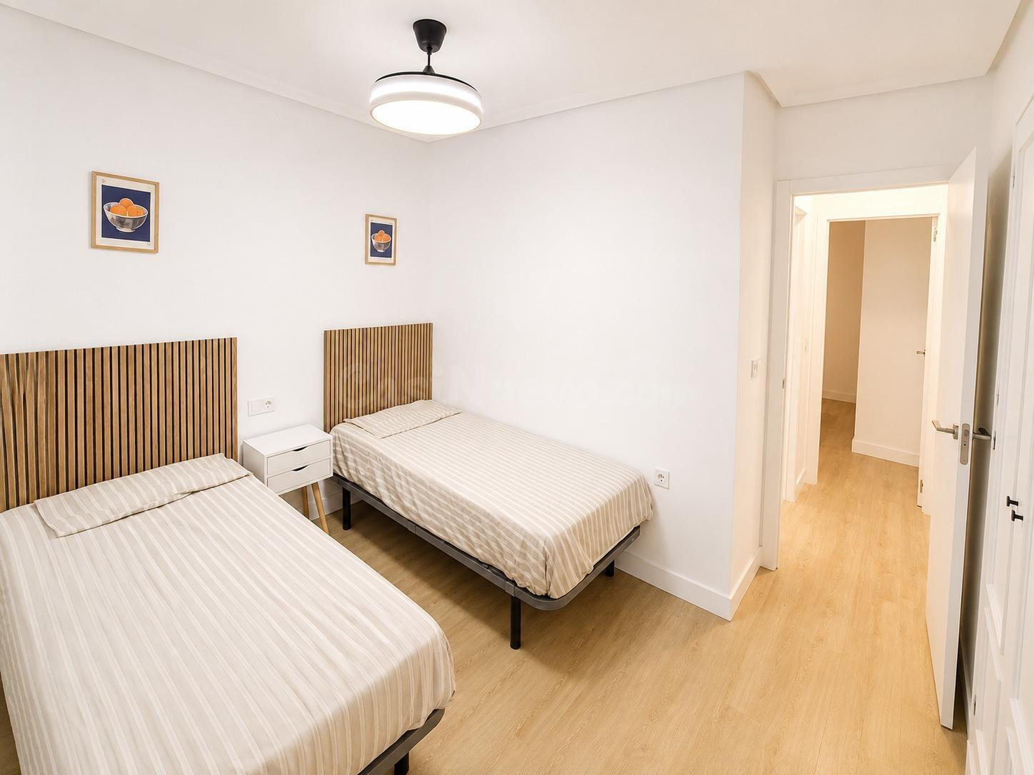 Piso reformado de 2 dormitorios con terraza y 2 piscinas en  - foto 5