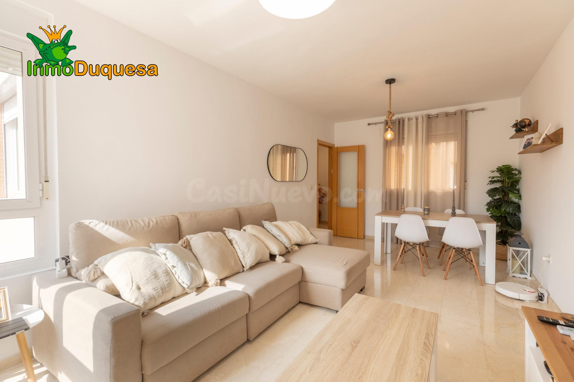 Piso REFORMADO a estrenar. con 3 Dorm. + 2 Baños.