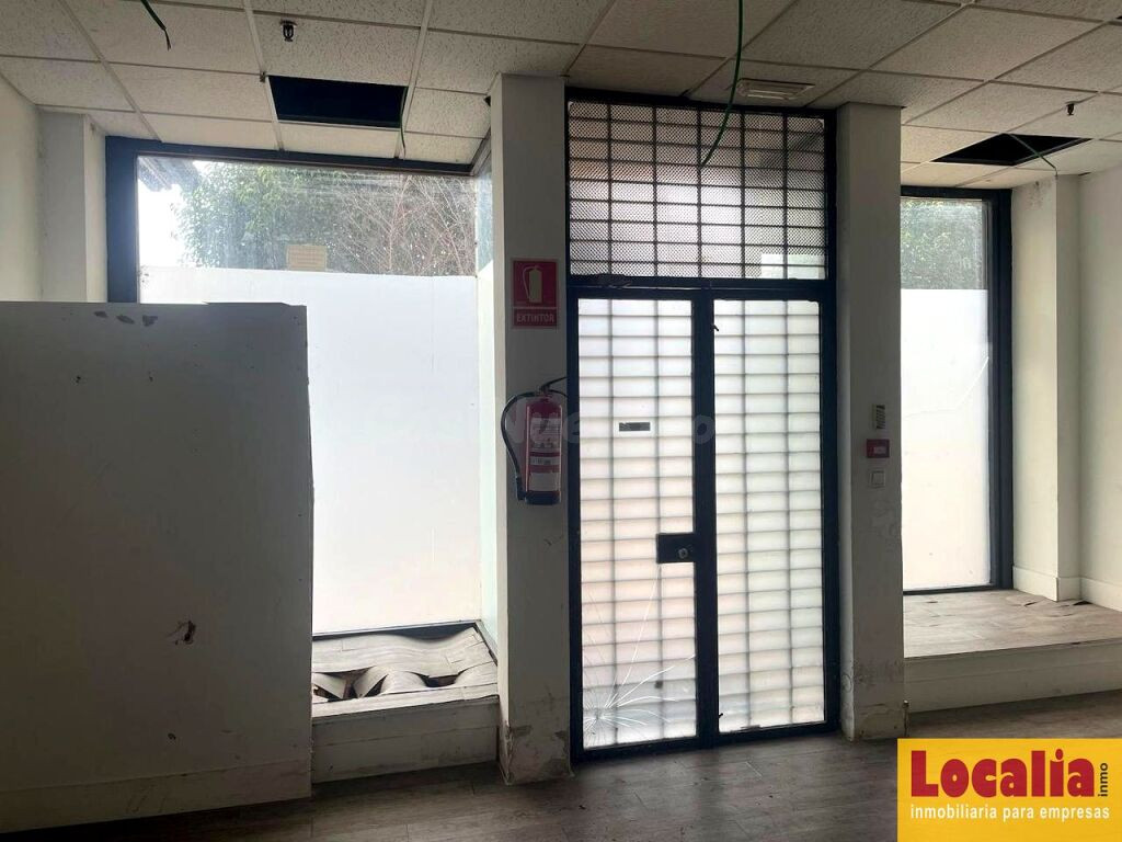 Local en alquiler en Torrelavega de 35 m2 - foto 4
