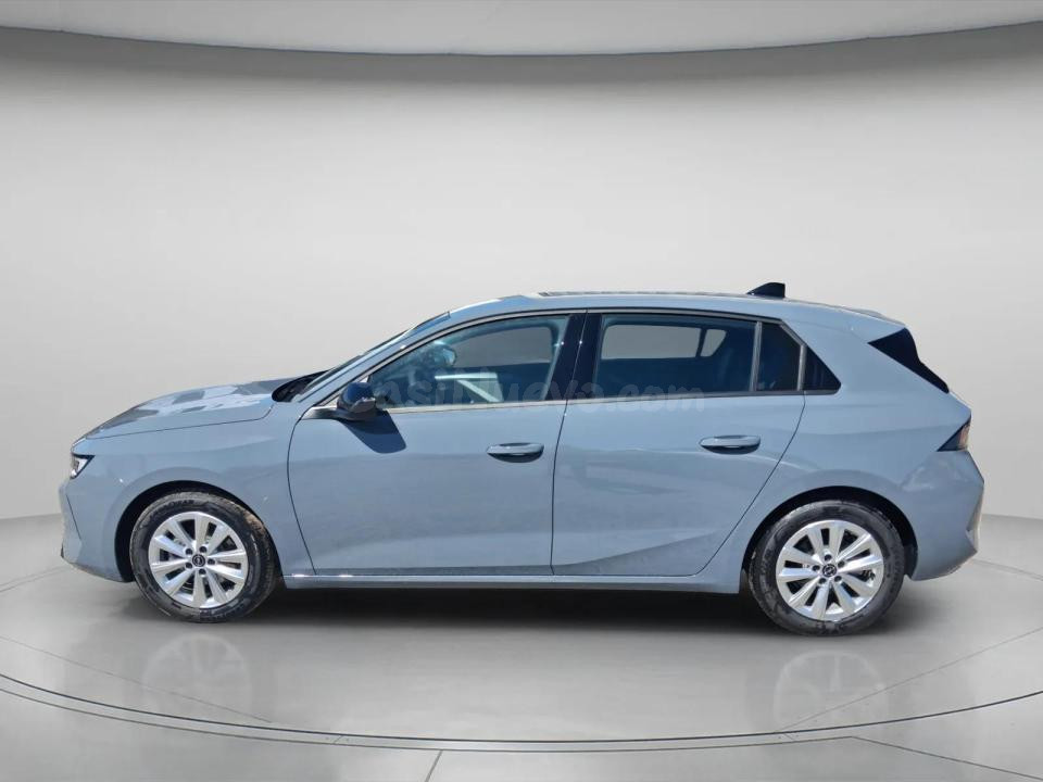 Opel Astra - foto 5