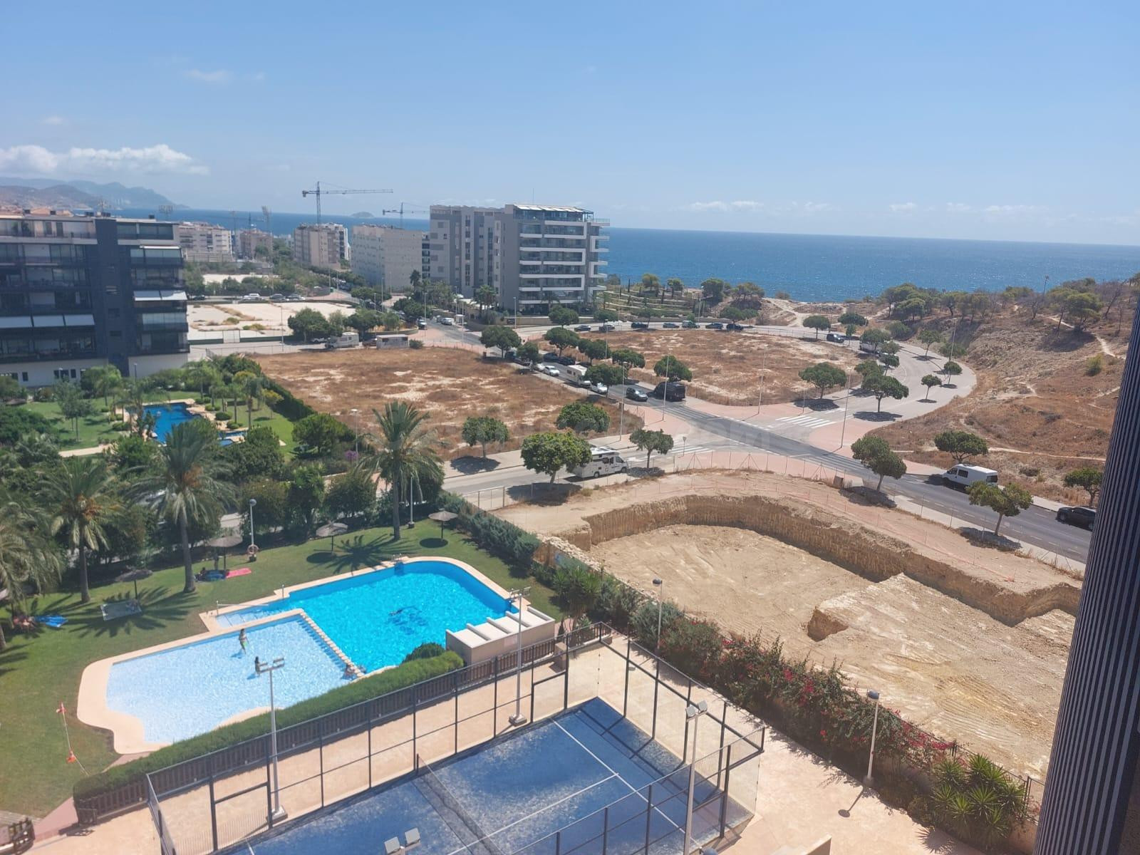 Adorable Piso en esquina con vistas al marA 250M.. OPORTUNIDAD!!!