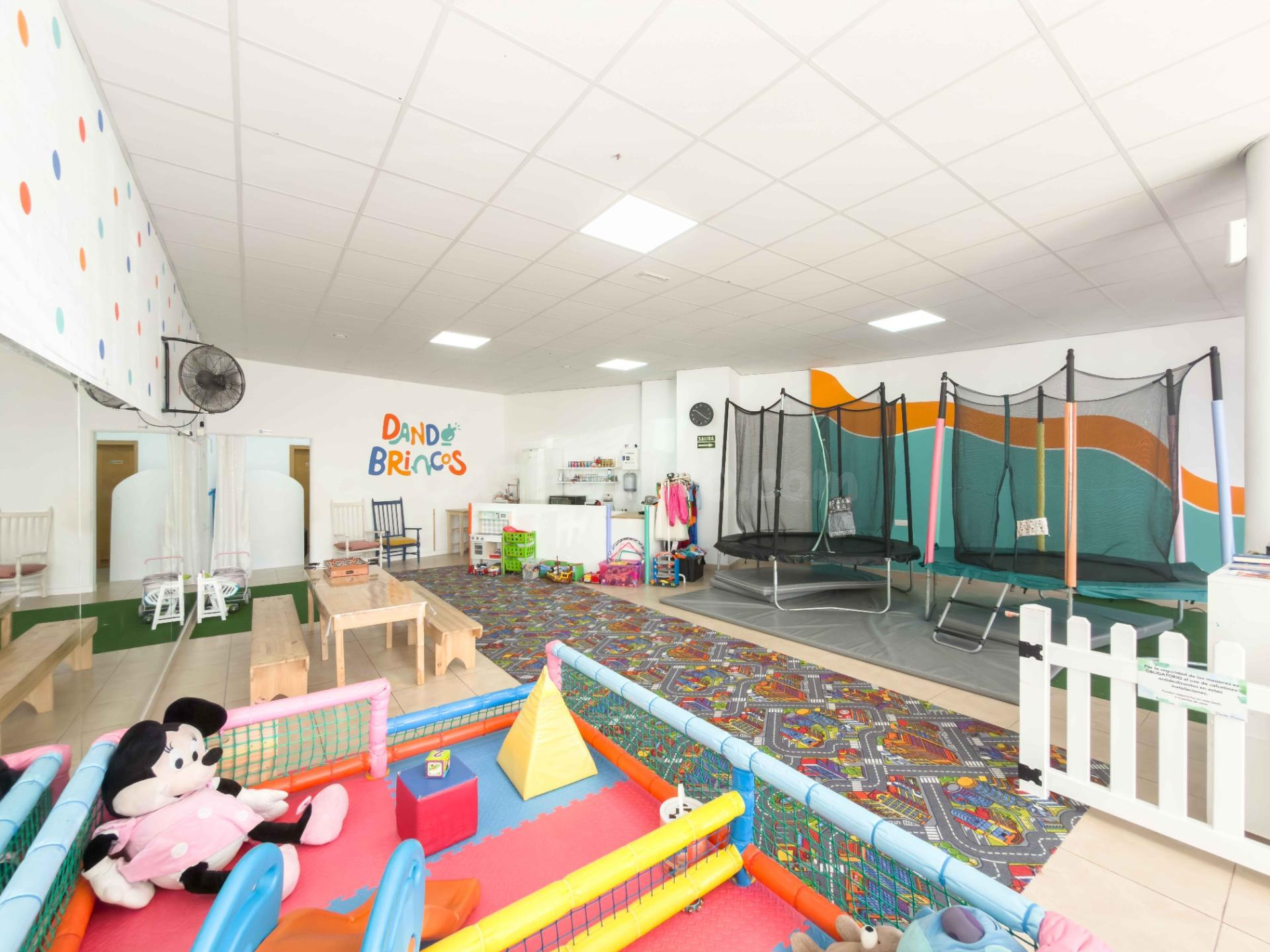 TRASPASO PARQUE INFANTIL - foto 4