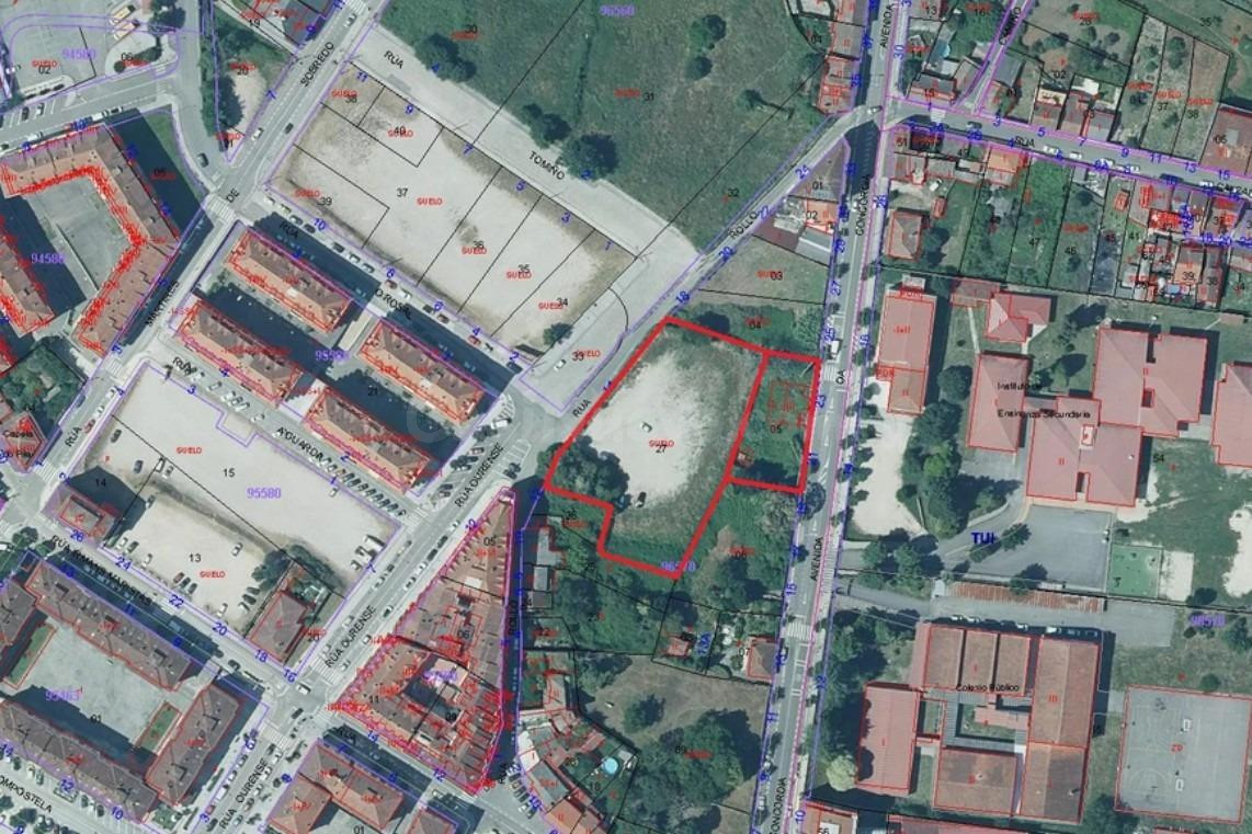 Parcela en venta en Avda. de la Concordia, Tui