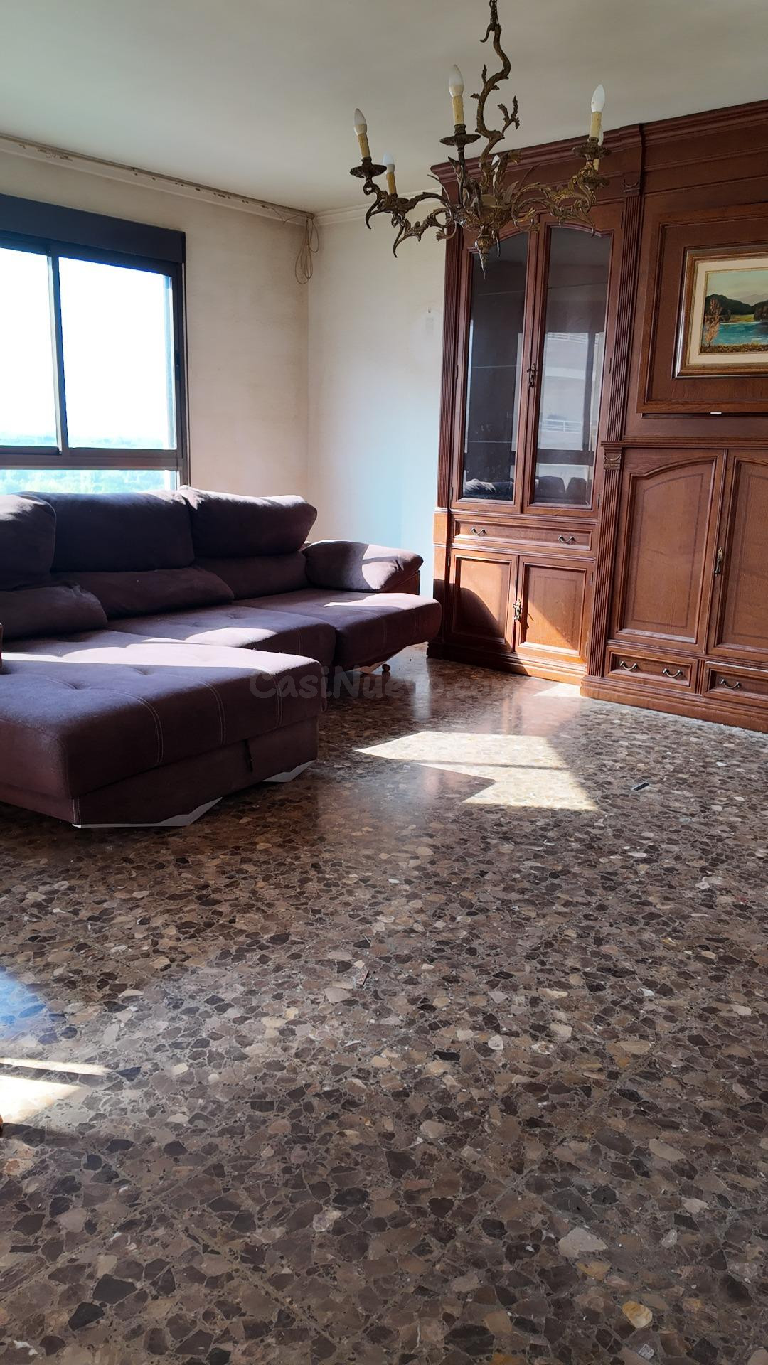 PISO EN OLIVA CON VISTAS DESPEJADAS - foto 4