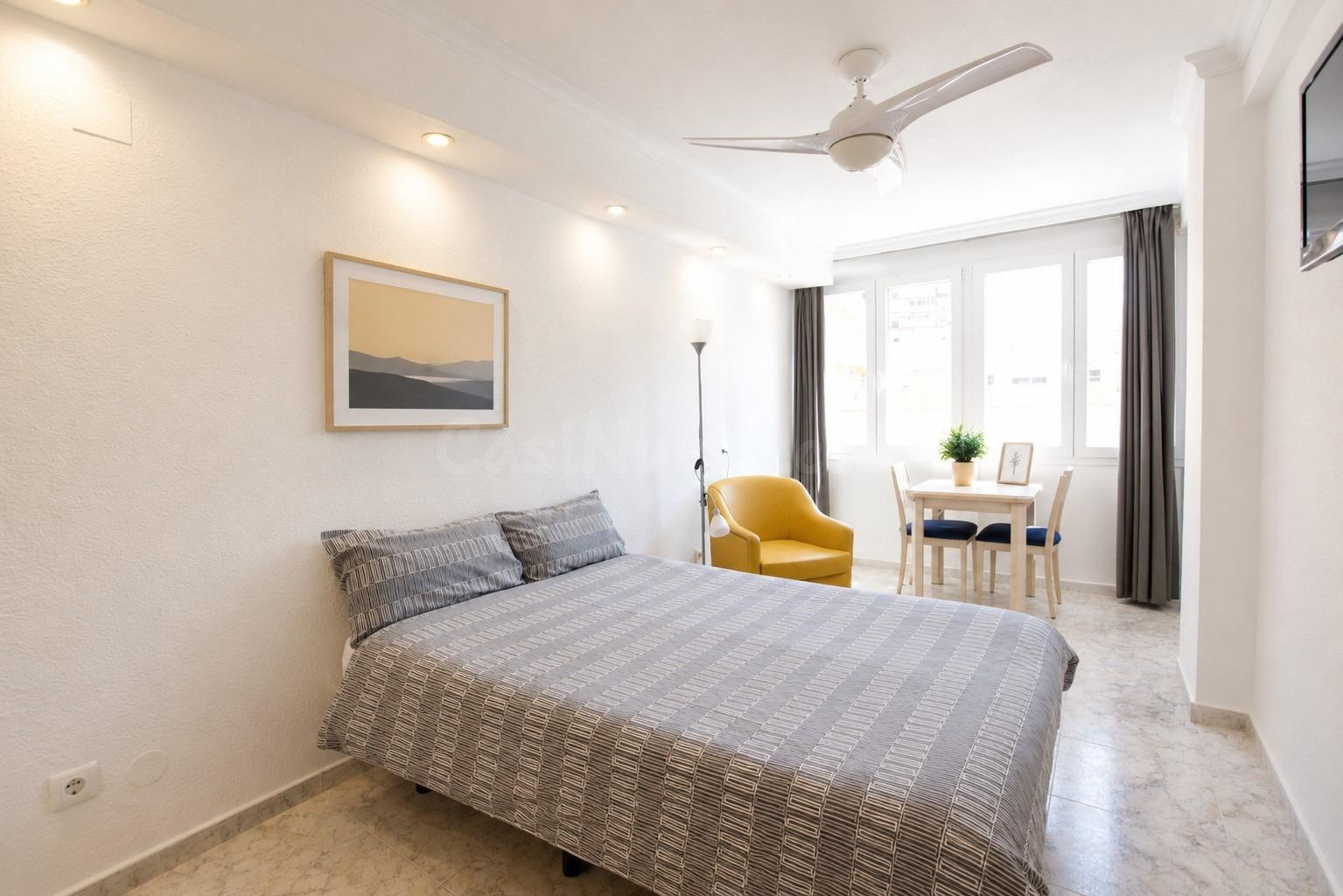 Estudio con licencia turística a 100 metros de la playa: inv - foto 2