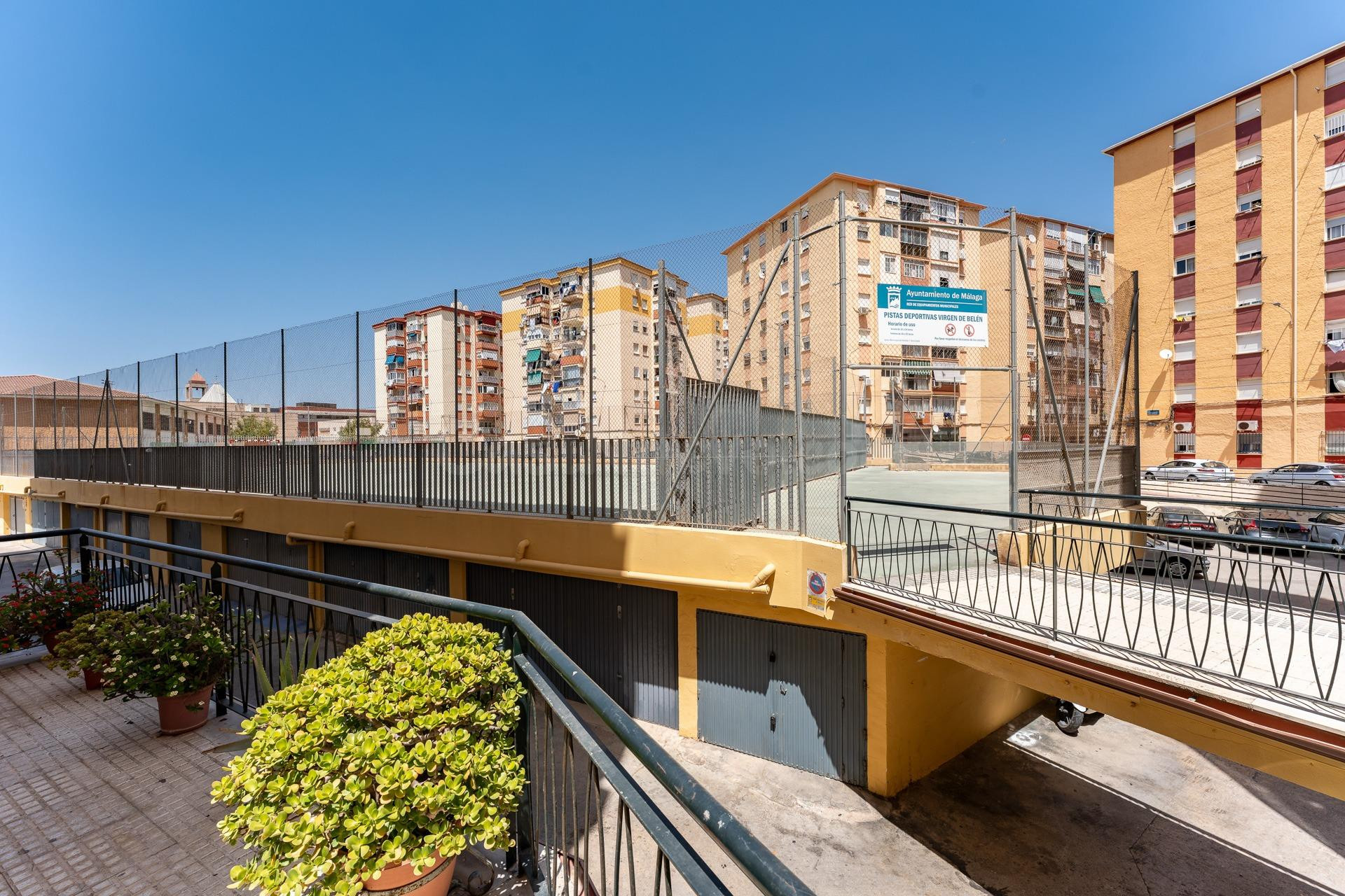Piso 3 habitaciones, sexta planta Virgen de Belén - foto 3