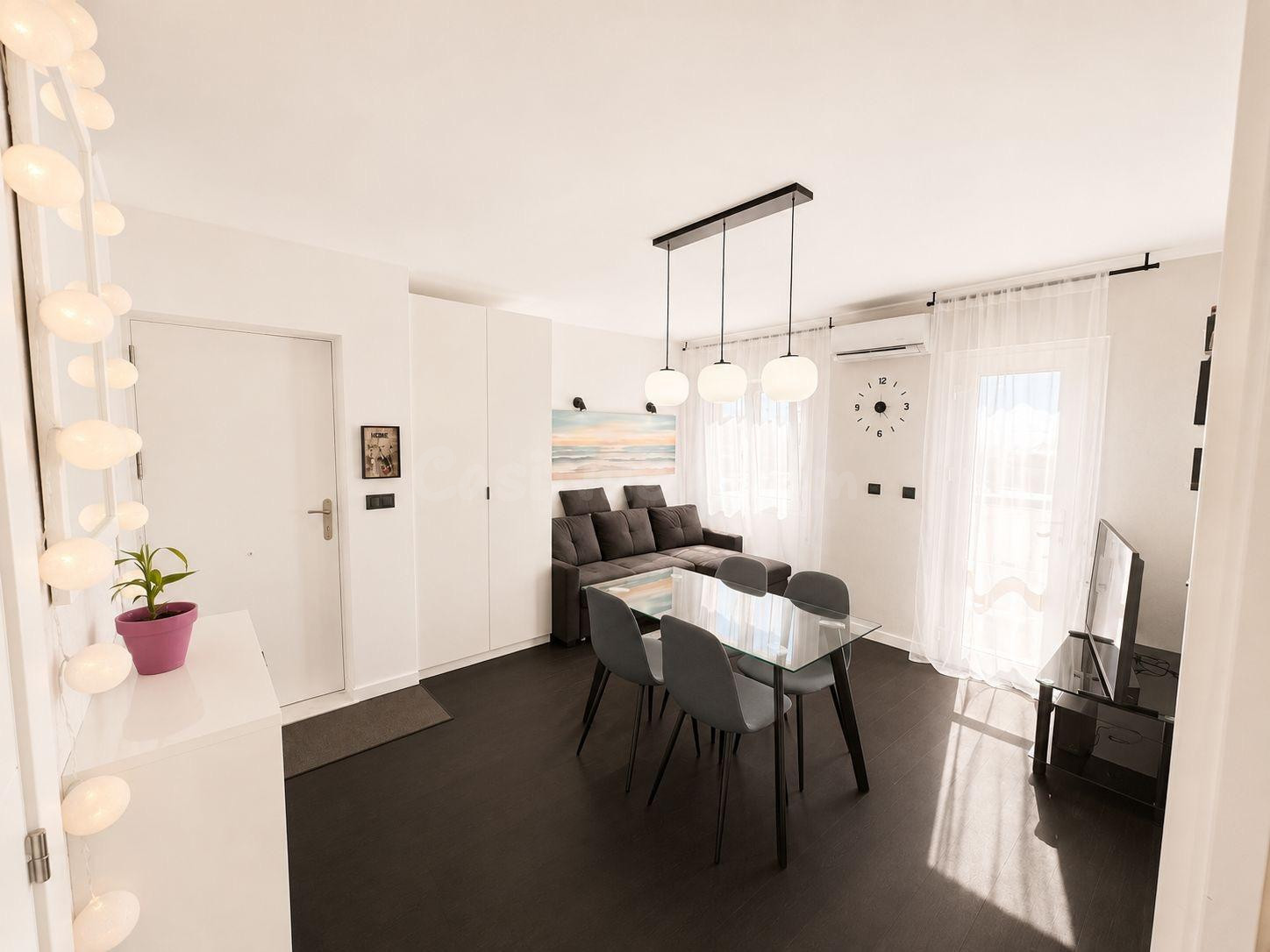 Dúplex tipo adosado de 3 dormitorios Zona Carrefour, Torrevi - foto 4