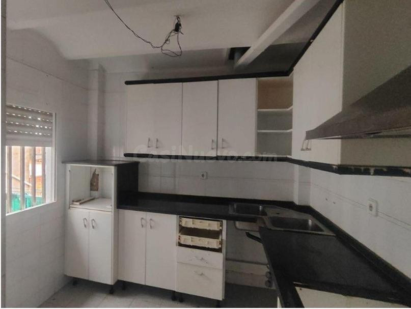 ¡Gran Oportunidad en La Canonja! Vivienda de 270m2 con Poten - foto 2