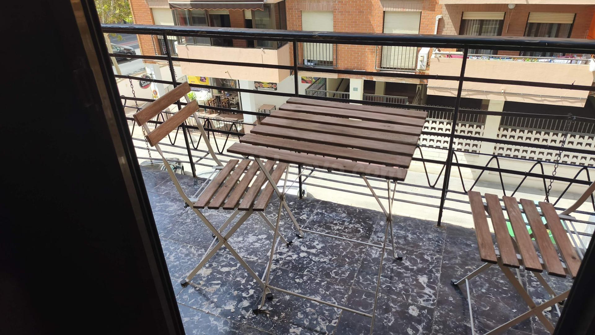 Moderno apartamento reformado en Alipark, Alicante - foto 2
