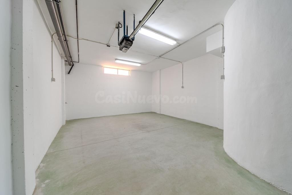 Exclusivo adosado con piscina privada y vistas al mar a solo - foto 5
