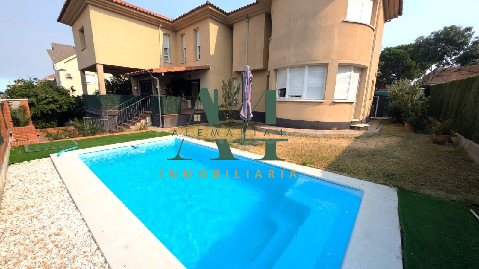 Exclusivo Chalet Reformado en Caceres - R-66 por 594.900€ - foto 2