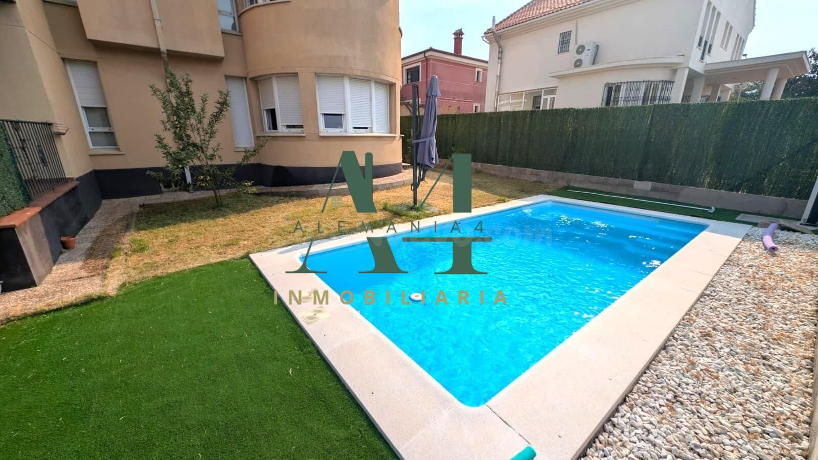 Exclusivo Chalet Reformado en Caceres - R-66 por 594.900€ - foto 3
