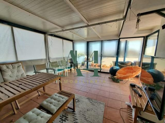 Exclusivo Ático Dúplex en Cáceres - Espacio y Confort - foto 3
