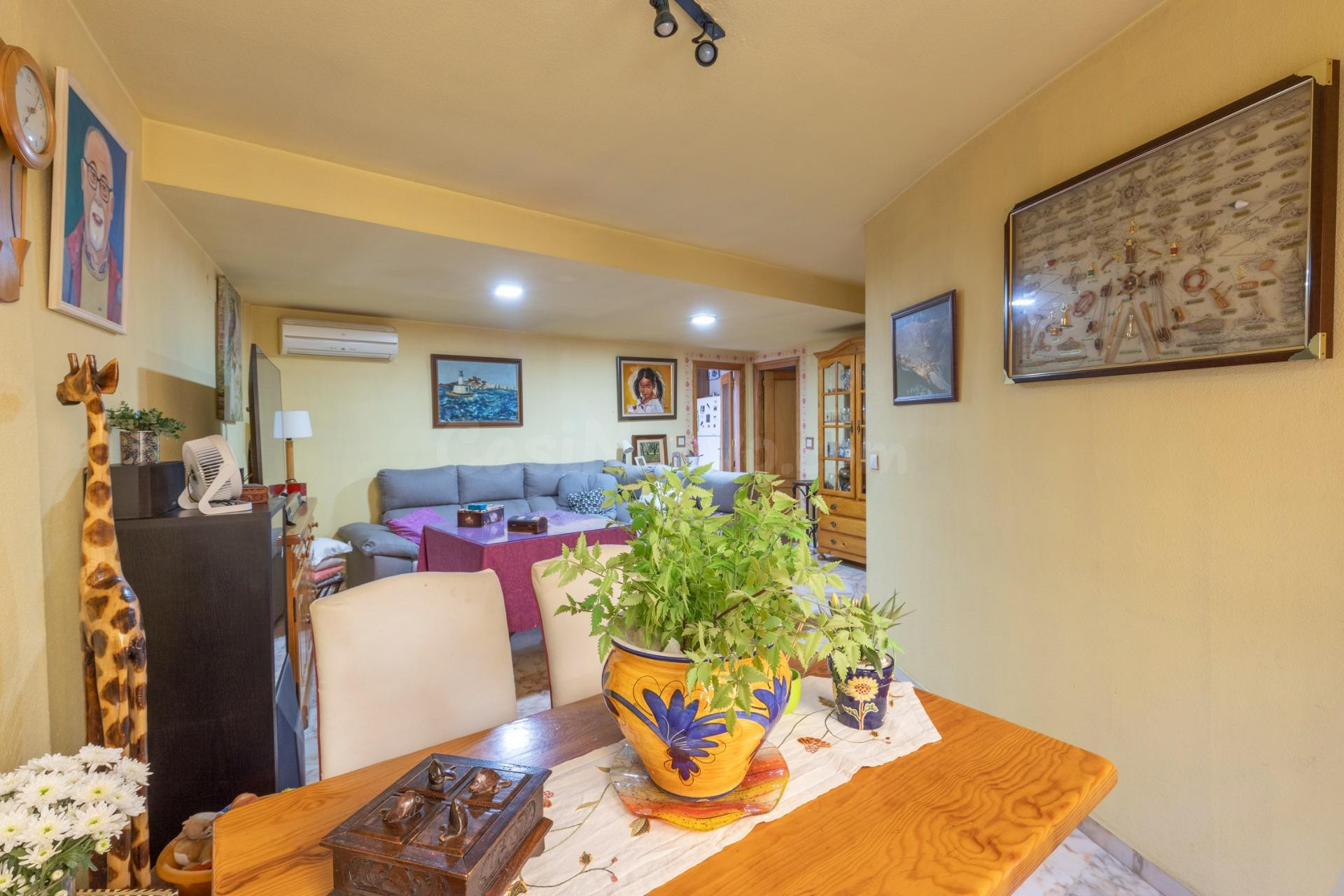 Vivienda unifamiliar adosada junto a polideportivo de Gójar - foto 2