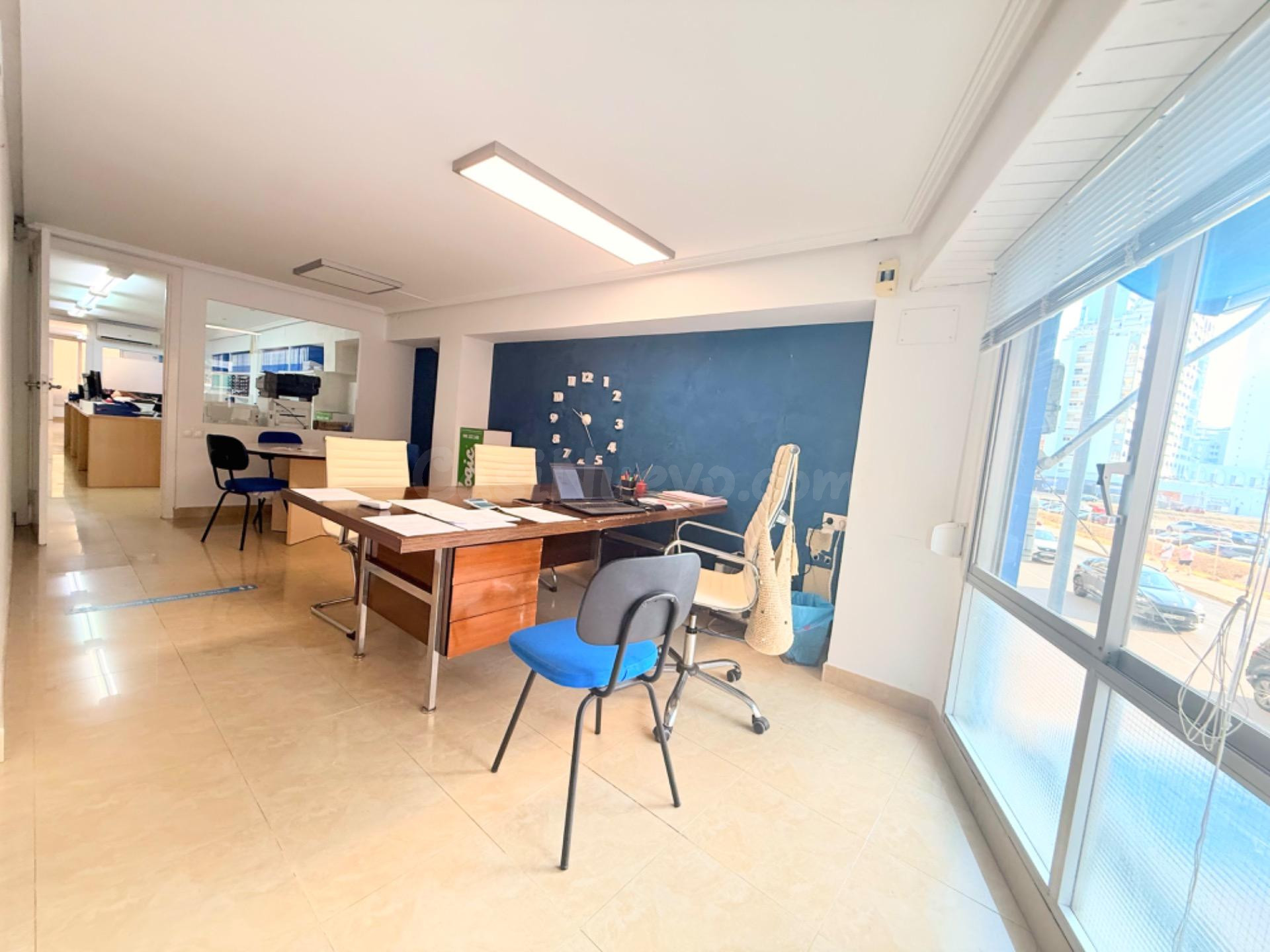 Oficina en venta en pleno centro de San Antonio con posibili - foto 2