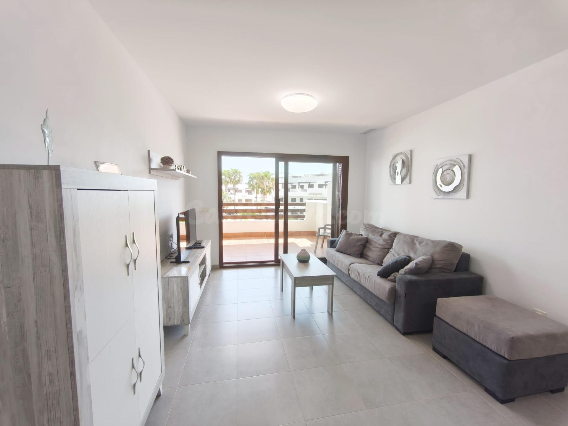 AMPLIO APARTAMENTO DE 3 DORMITORIOS A 600 METROS DE LA PLAYA - foto 4