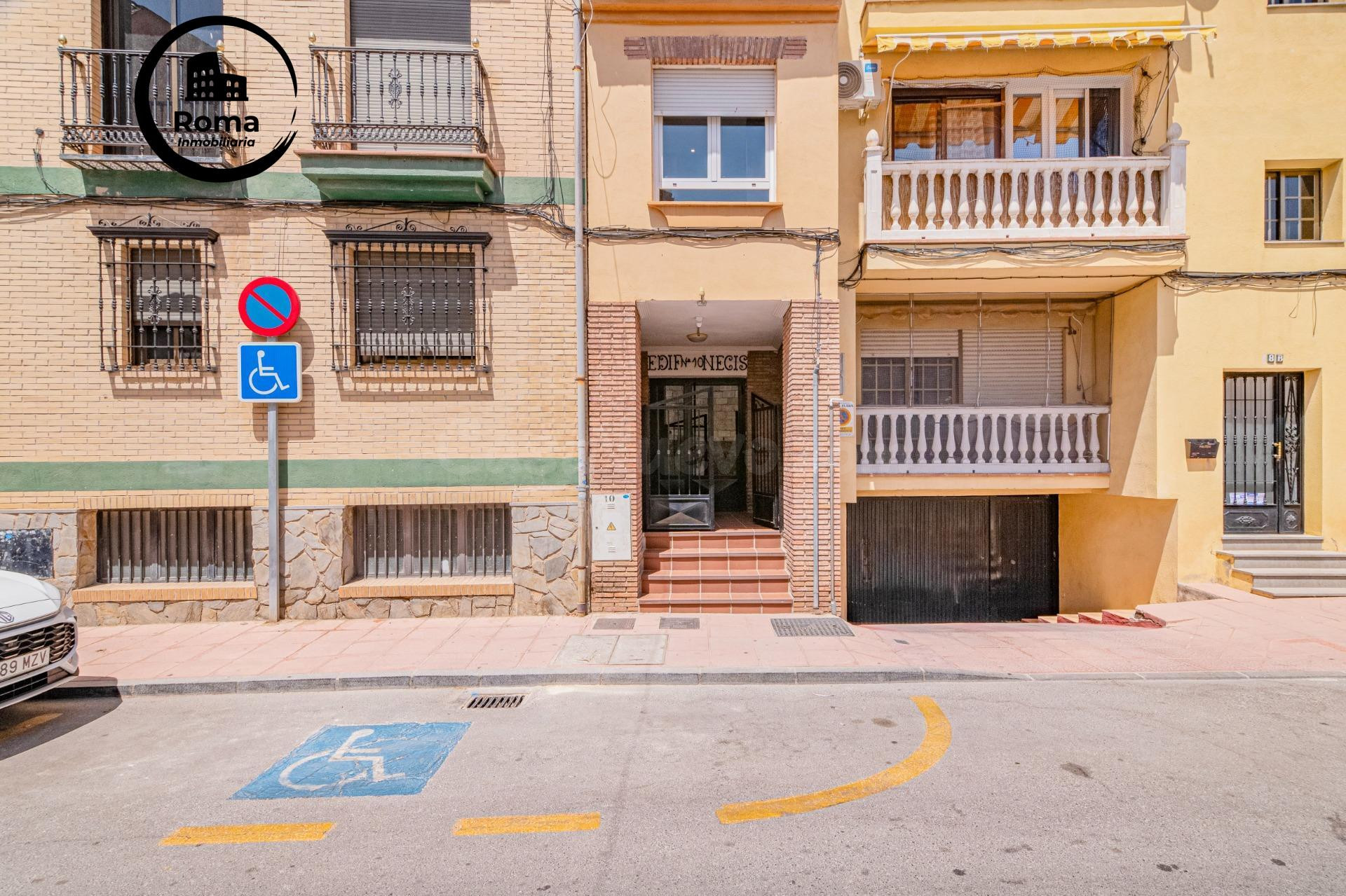 PISO COMPLETO EN LA ZUBIA - foto 4