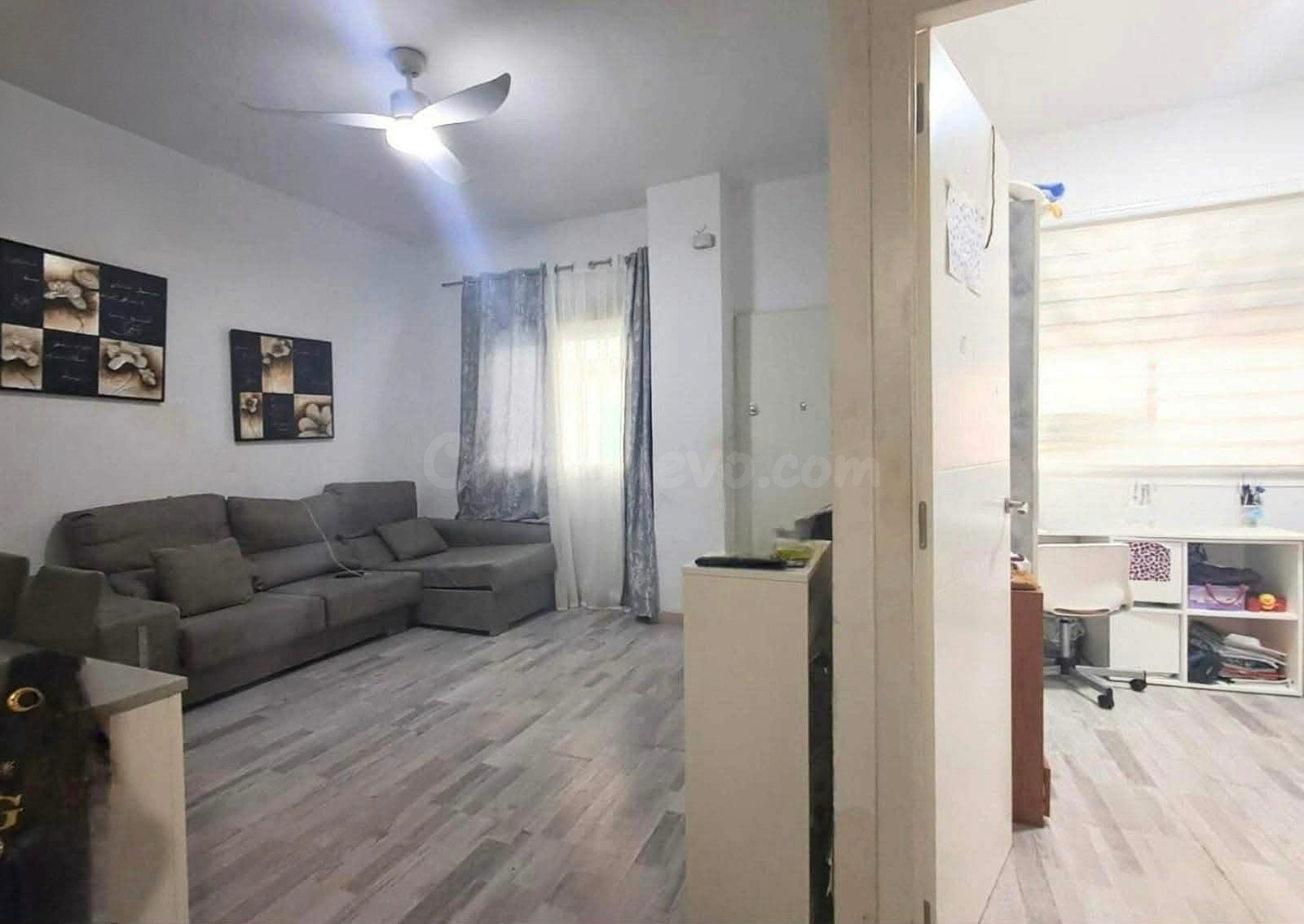 BONITO APARTAMENTO EN PLANTA BAJA A TAN SOLO 50M DEL MAR EN  - foto 5
