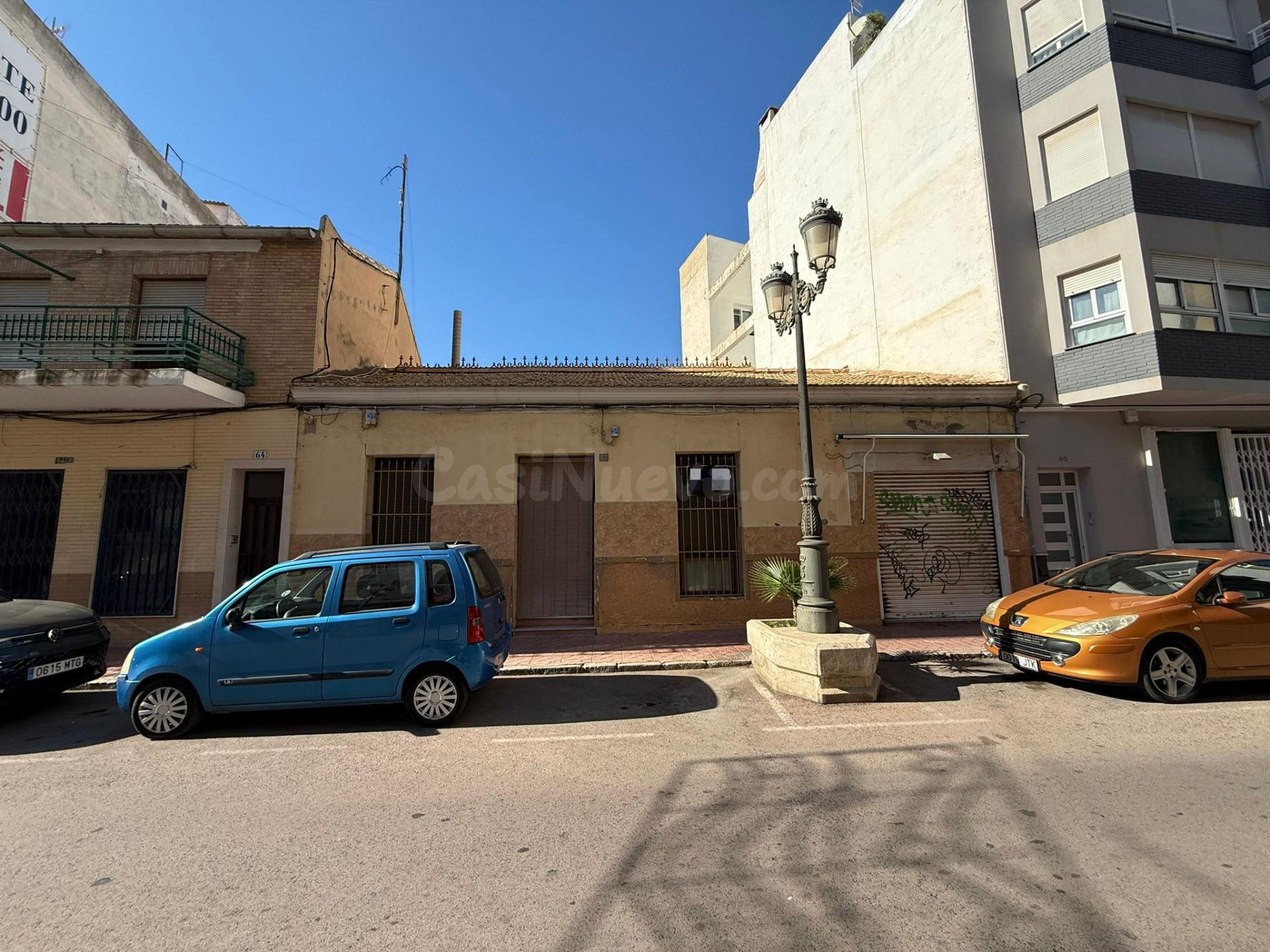 FANTÁSTICA VIVIENDA UNIFAMILIAR EN EL CENTRO DE GUARDAMAR DE