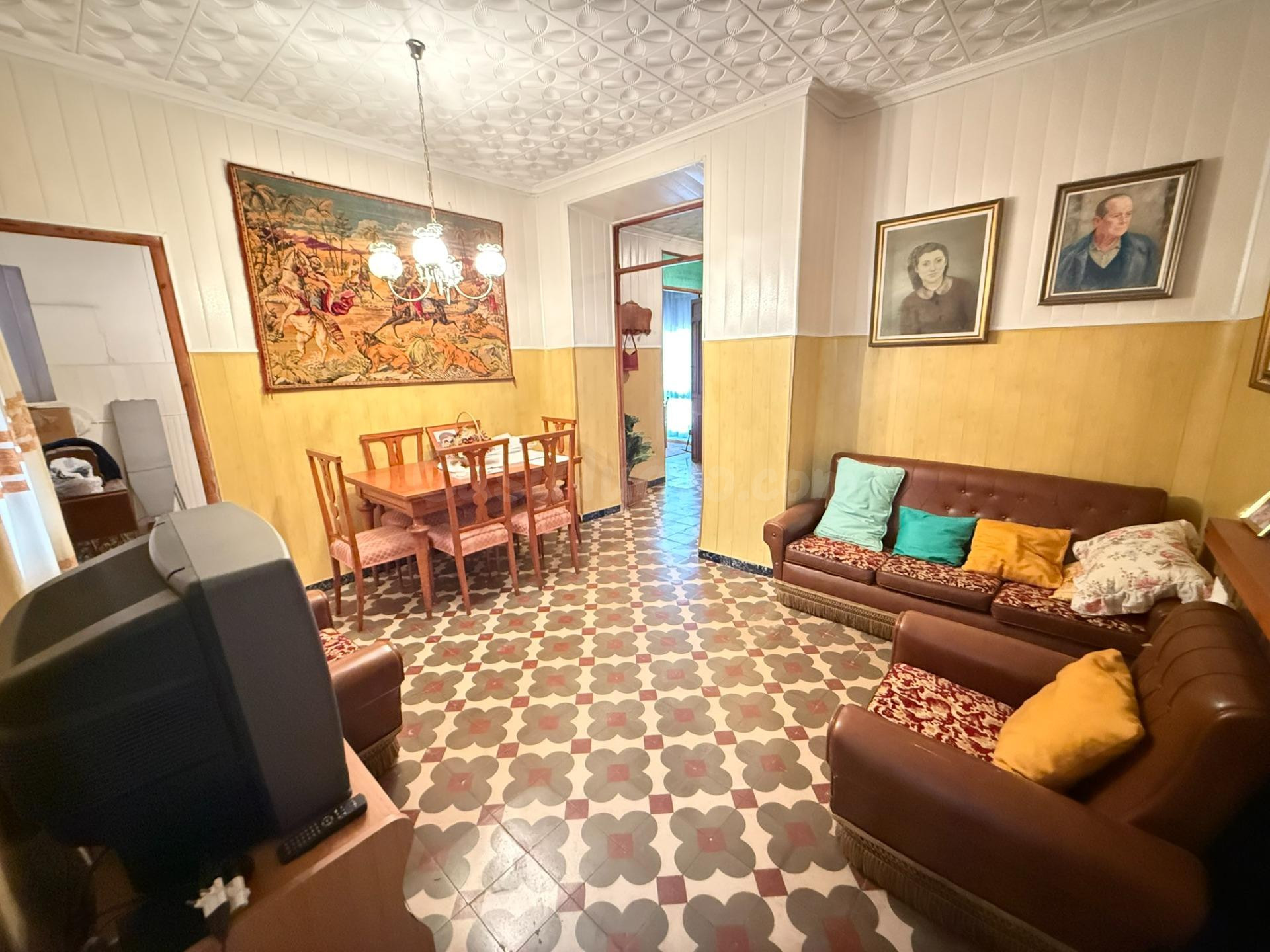 FANTÁSTICA VIVIENDA UNIFAMILIAR EN EL CENTRO DE GUARDAMAR DE - foto 4
